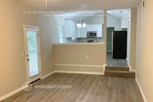 Photo - 3261 Sugar Creek Falls Ave SE