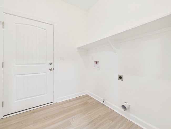 Photo - 602 Princess Anne Cir