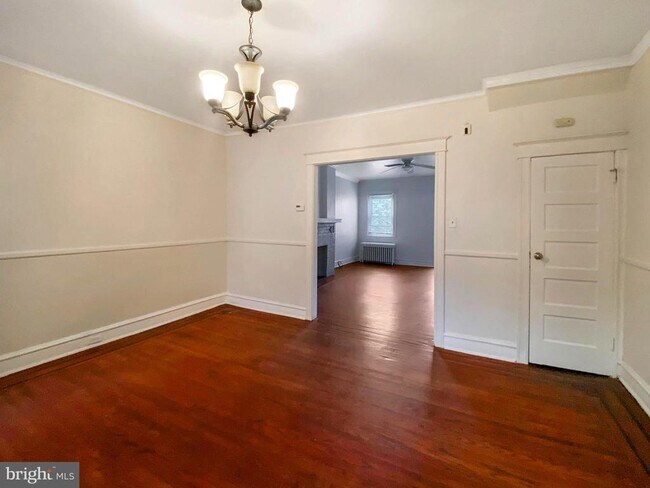 Photo - 5726 Florence Ave