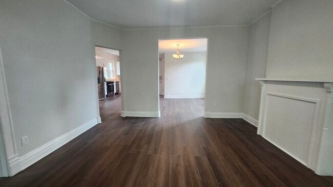 Photo - 2330 W Erie St Unit 2F
