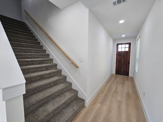 Photo - Available now ready for immediate move in ...