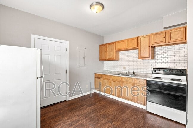 Photo - 2414 English Ave
