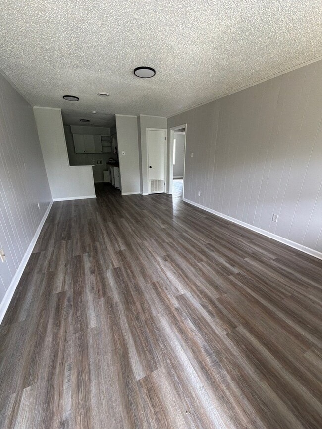 Photo - 207 Highland St