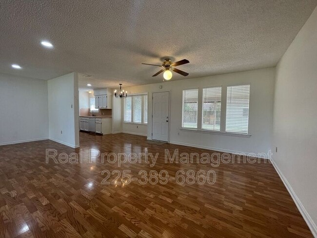 Photo - 3415 Colonel Gibson Cir