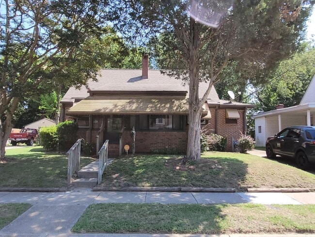 Building Photo - RIVER PARK