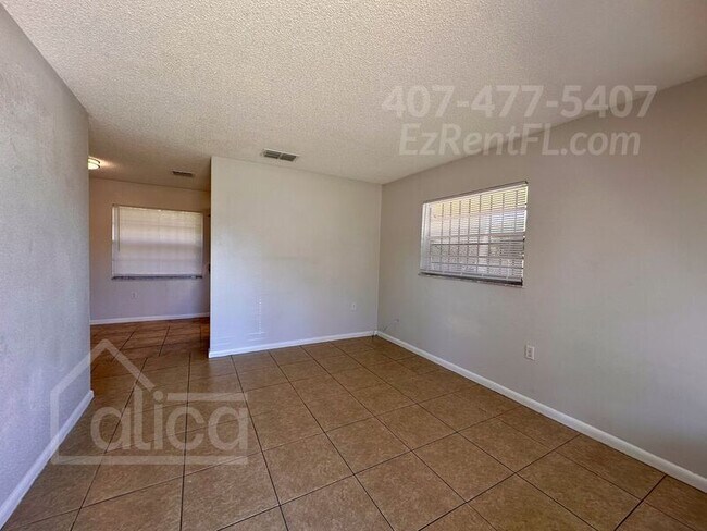 Photo - 411 Gilman Cir