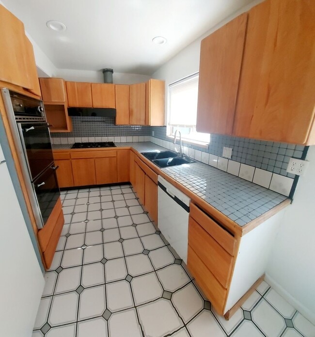 3/4 mile to beach 3BR in Redondo Beach - 3/4 mile to beach 3BR in Redondo Beach Casa Adosada