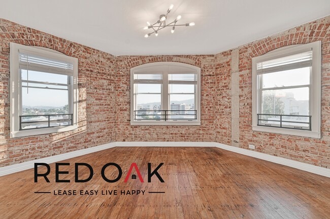 Photo - 102 N Glendale Ave Unidad 205 Rental