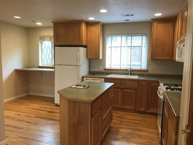 Photo - Three bedroom, Two bath home in Ashland.  | Available Now