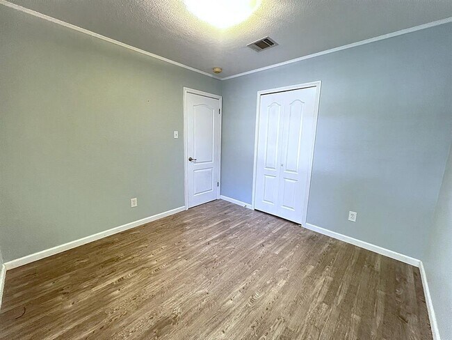 Photo - 3503 Walleye Way