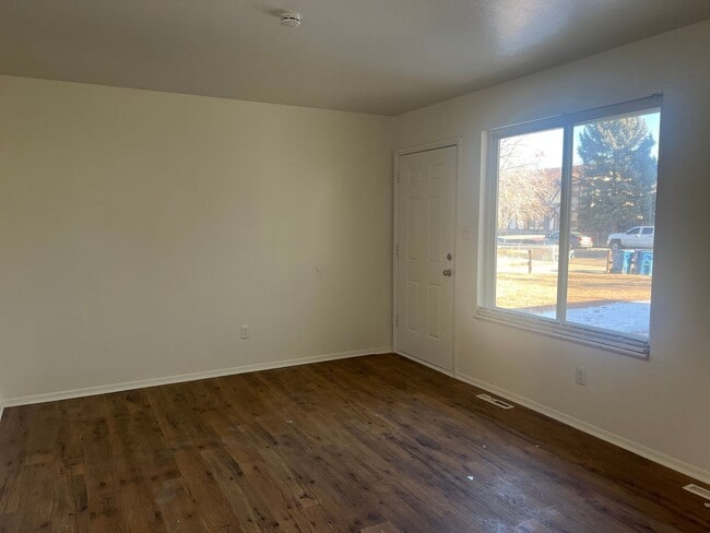 Photo - Lansing27 Unit #29