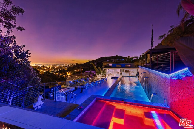 Photo - 6425 Weidlake Dr