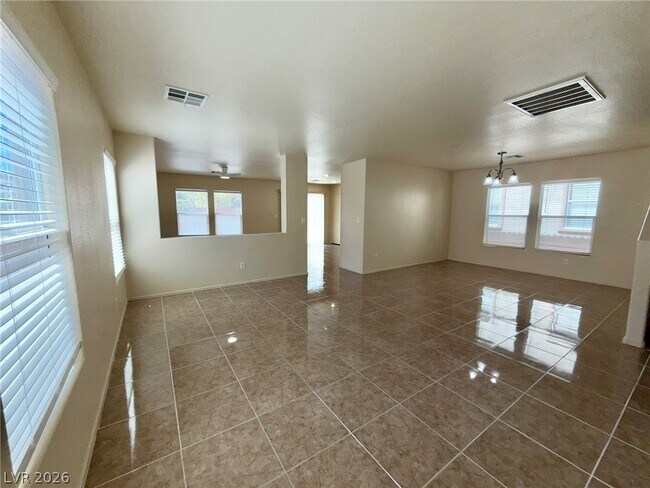 11225 Sandrone Ave