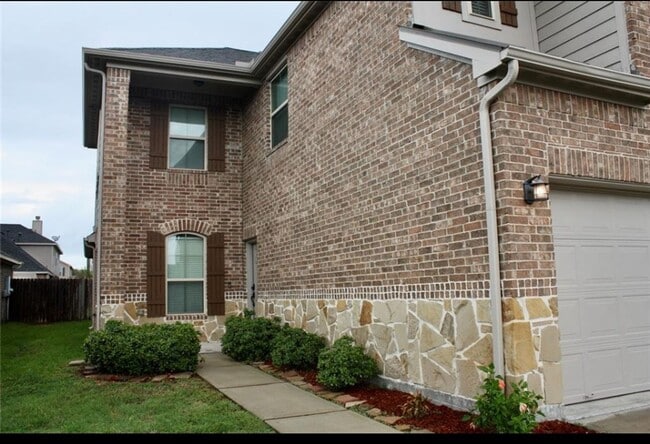 Photo - 5107 Misty Ln