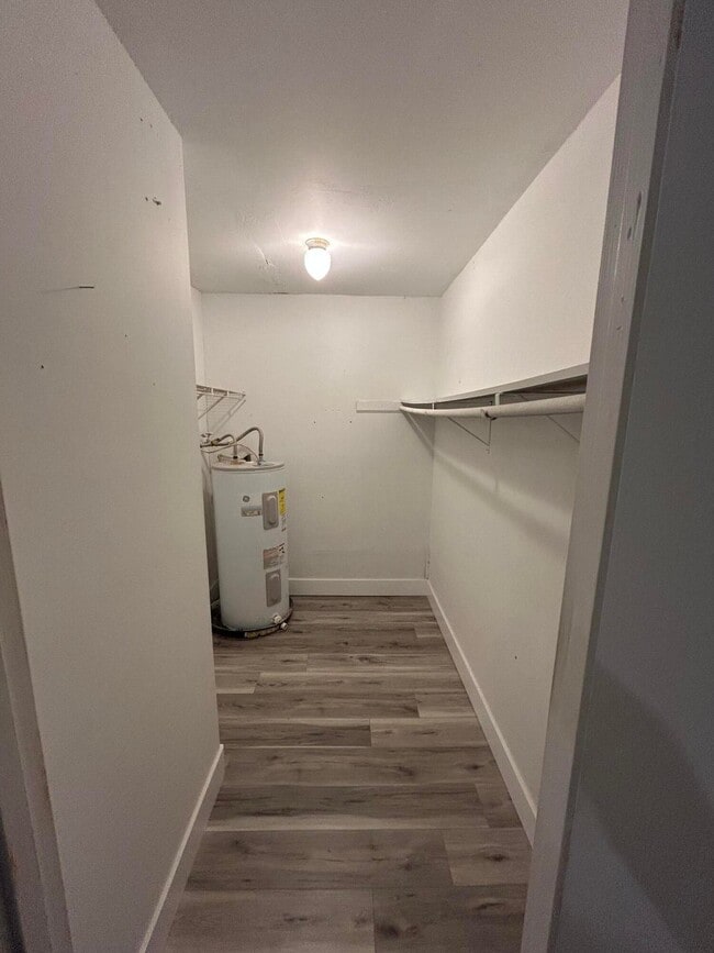 Photo - 572 Highland Dr SW Unit 7