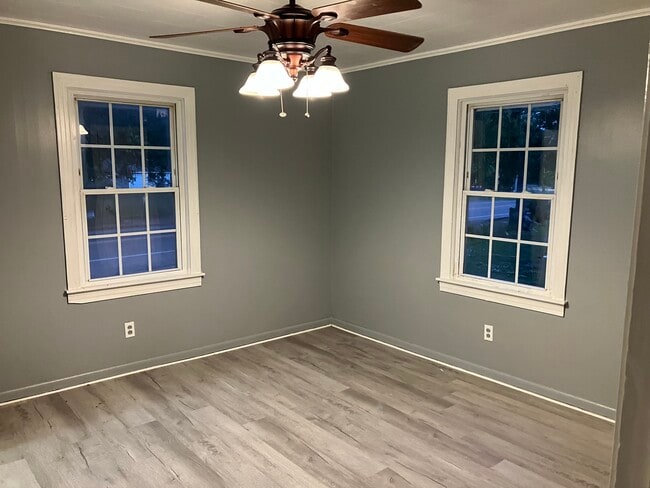 Dormitorio número 3 - 1301 N Green St