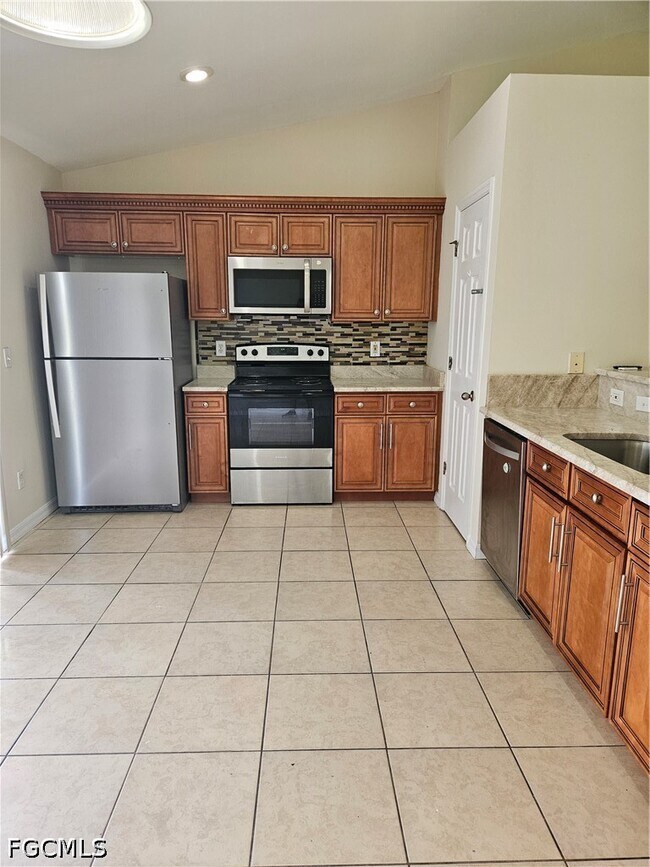 Photo - 4316 9th St W