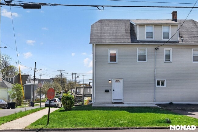 Photo - 54 Dawson Ave