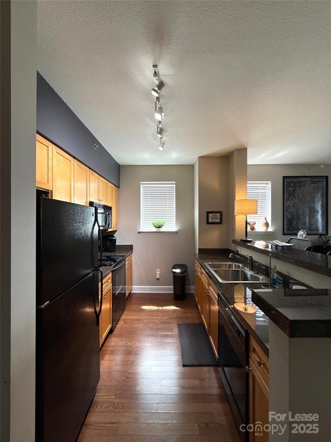 Photo - 1315 East Blvd Unit 531