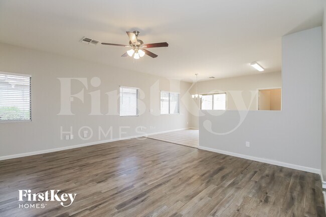 Photo - 1232 E Omega Dr