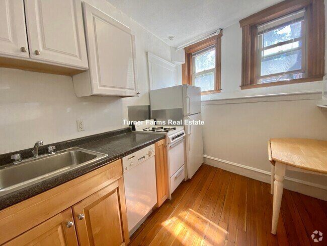 Building Photo - 99 Hancock St Unit B1 Rental
