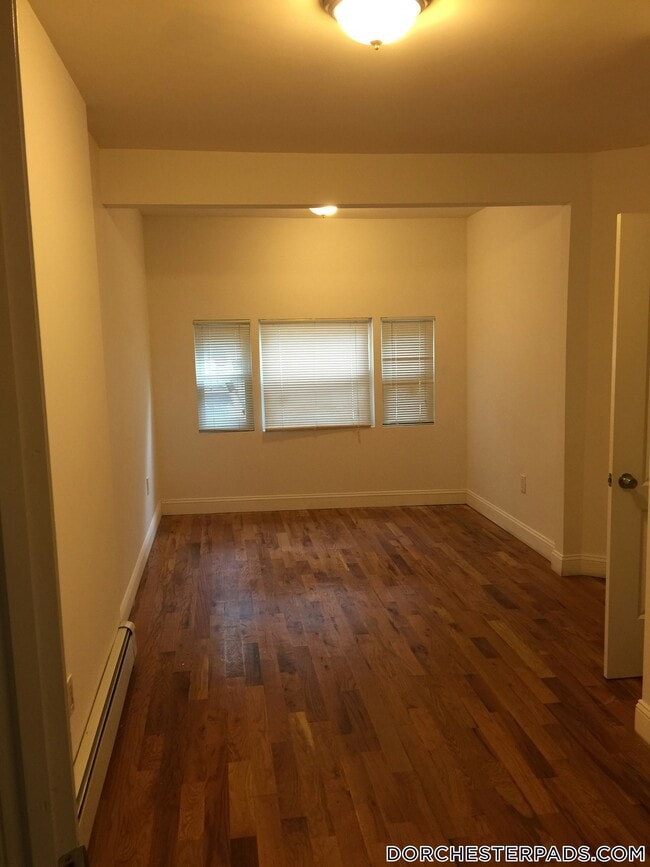 Photo - 10 Wilcock St Apartment Unit 1