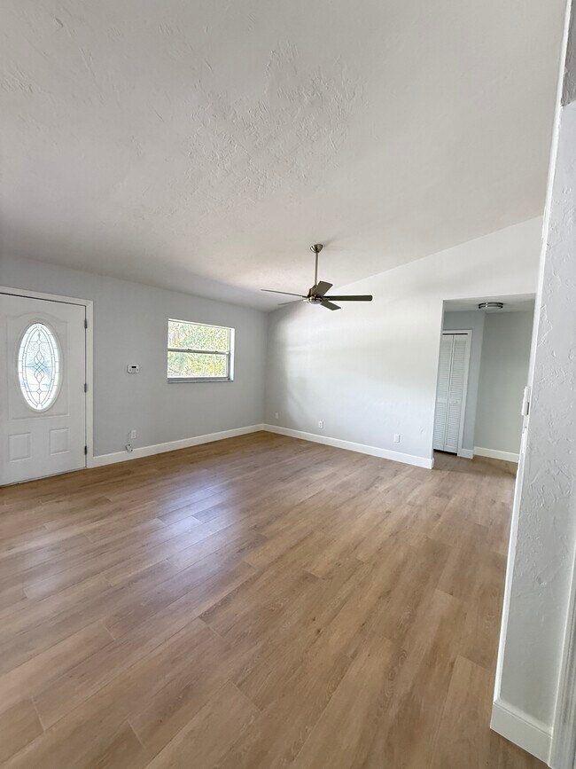 25356 Pinson Dr