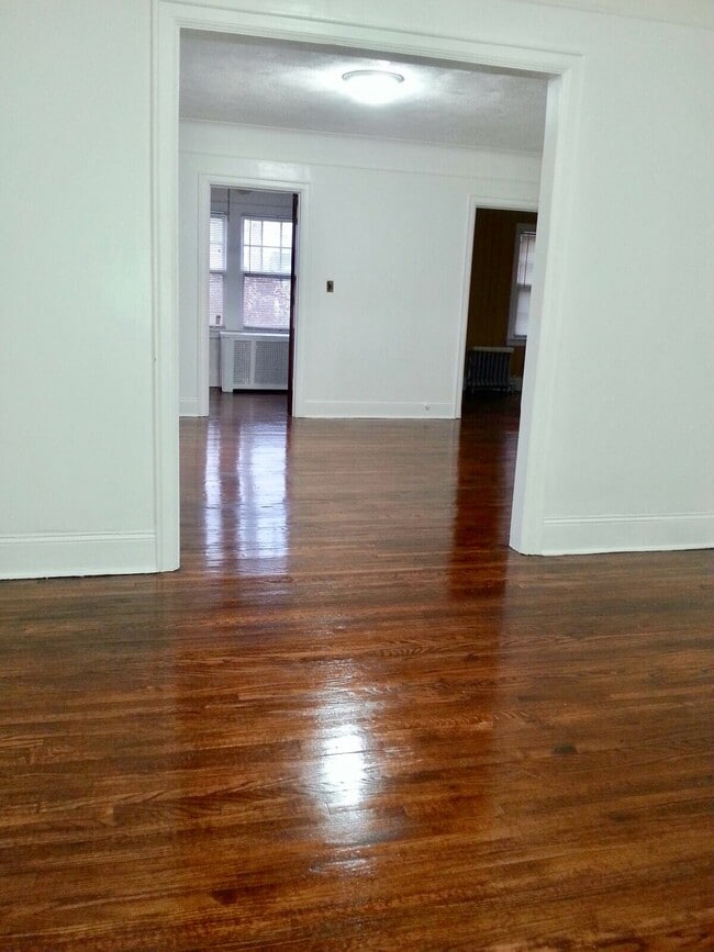 Building Photo - 616 S 8th Ave Unit 2nd floor Rental