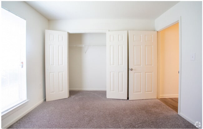 Photo - Townsend Square