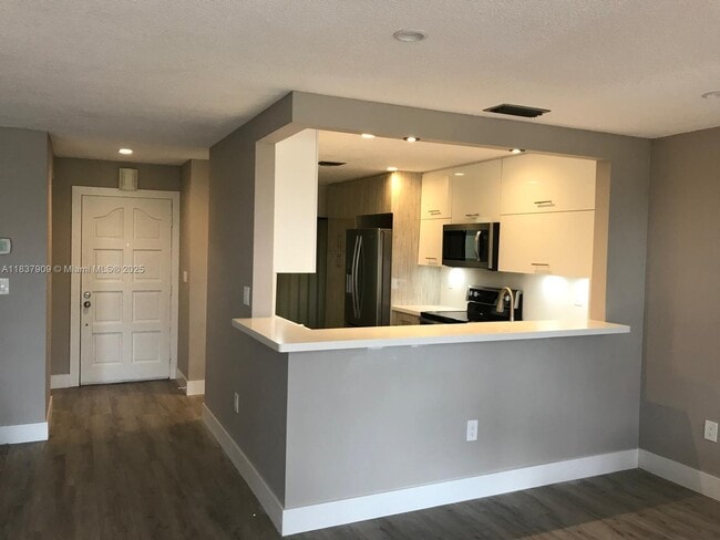 Building Photo - 3945 Adra Ave Rental