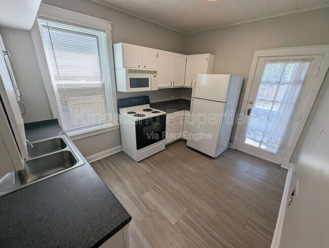 Photo - 5707 Dewey Ave Unit 1f