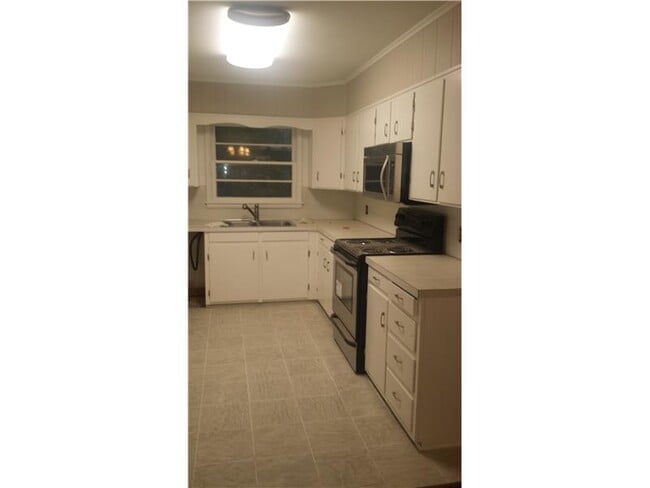 Photo - 1642 Oakland Ave