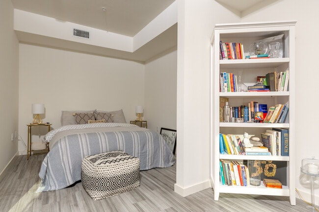 Photo - zMacro at Echo Park