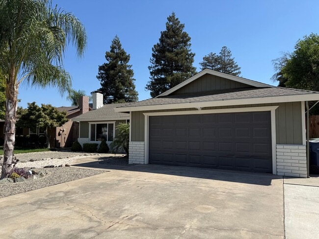 1460 Berry Dr