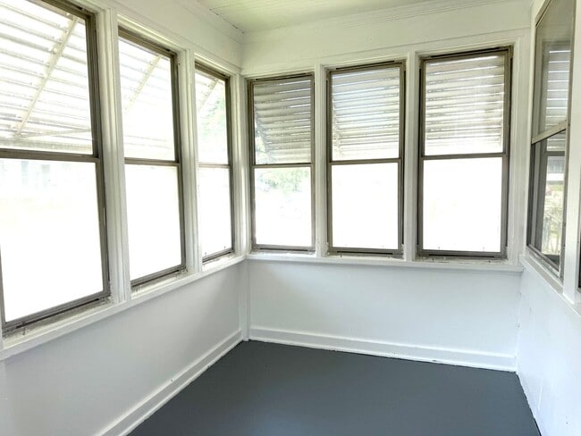 Photo - THE CUTEST 3 BEDROOMS SINGLE HOME !! 1St floor bedroom