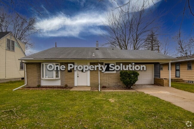 Building Photo - 1330 Cass St Rental