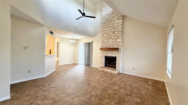 Photo - 1703 Horseshoe Cir