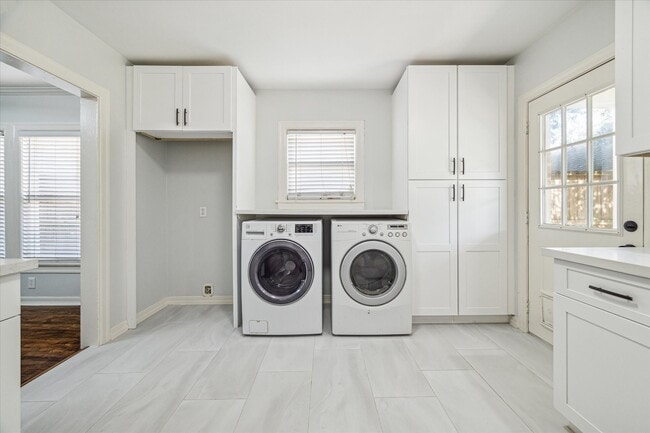 Photo - 1745 Lexington St