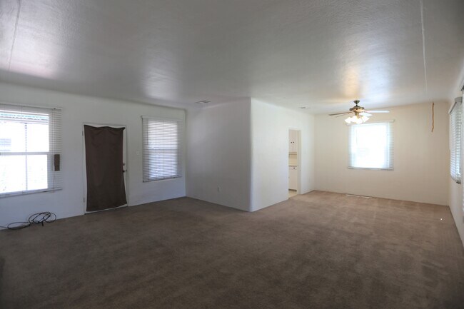 Photo - 226 Camellia Way