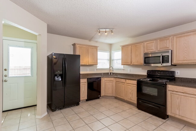 Photo - 1621 Whispering Cove Trail