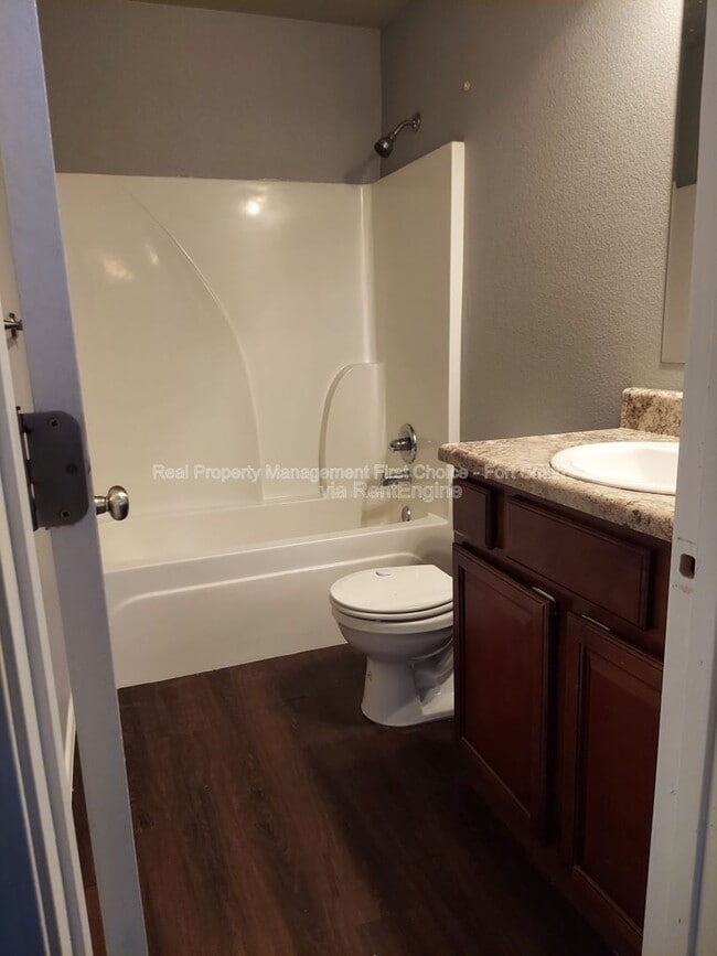 Photo - 2006 Ingalls Ln