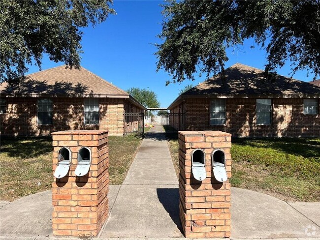 Building Photo - 1913 Villa Linda Ave Unit 3 Rental