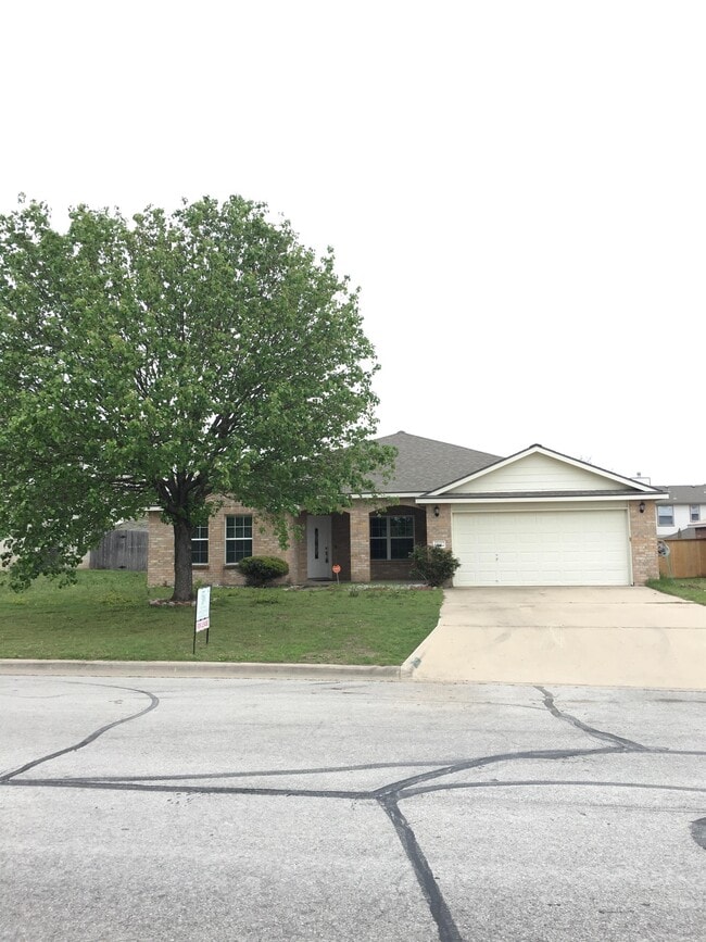 Photo - 105 E Great Plains Trail Casa