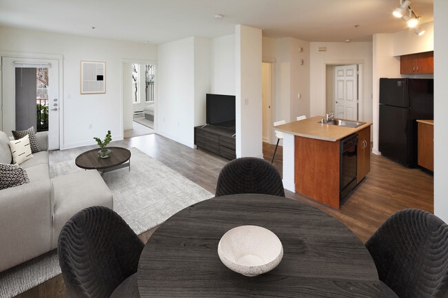 Classic Package I kitchen and dining room