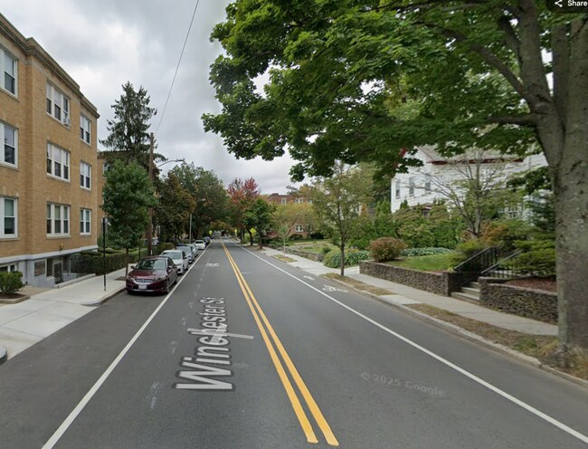 Building Photo - 94 Winchester St Unit T-1