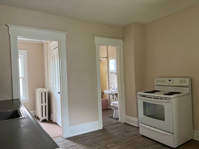 Photo - 64-66 Lincoln Ave Unit 66 - UP