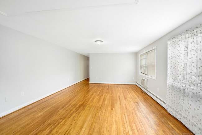 Photo - 183 Barker St Unit A4