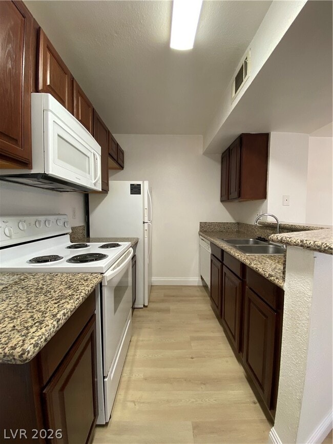 Photo - 5174 S Jones Blvd Unit 207