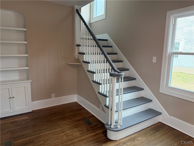 Photo - 156 Oswego St