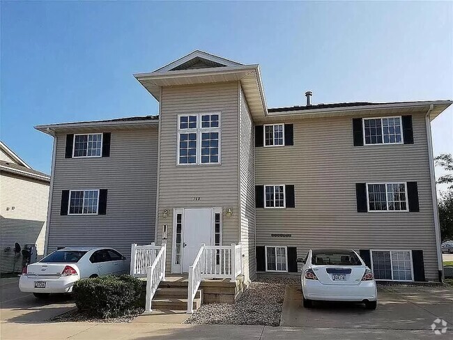 Building Photo - 740 Magnolia Ln Unit 2 Rental